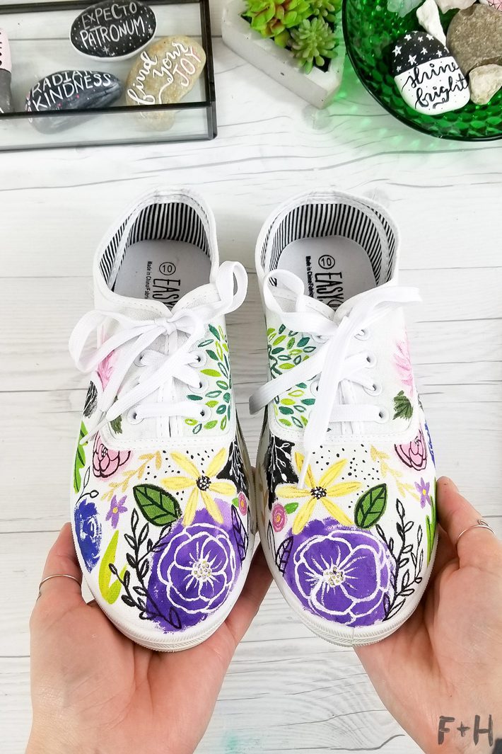 diy white canvas shoes