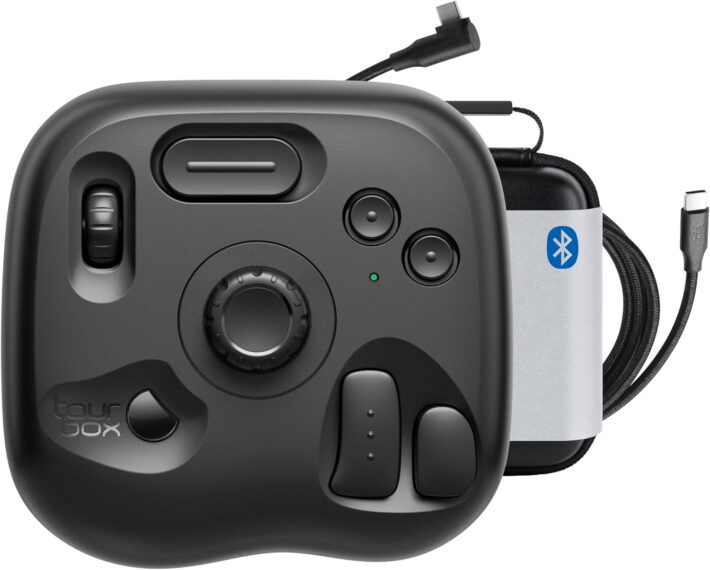 gifts for digital artists, digital art tools gift ideas, illustrator gift guide